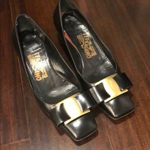 Salvatore Ferragamo Severine Kitten Heel. Size 6